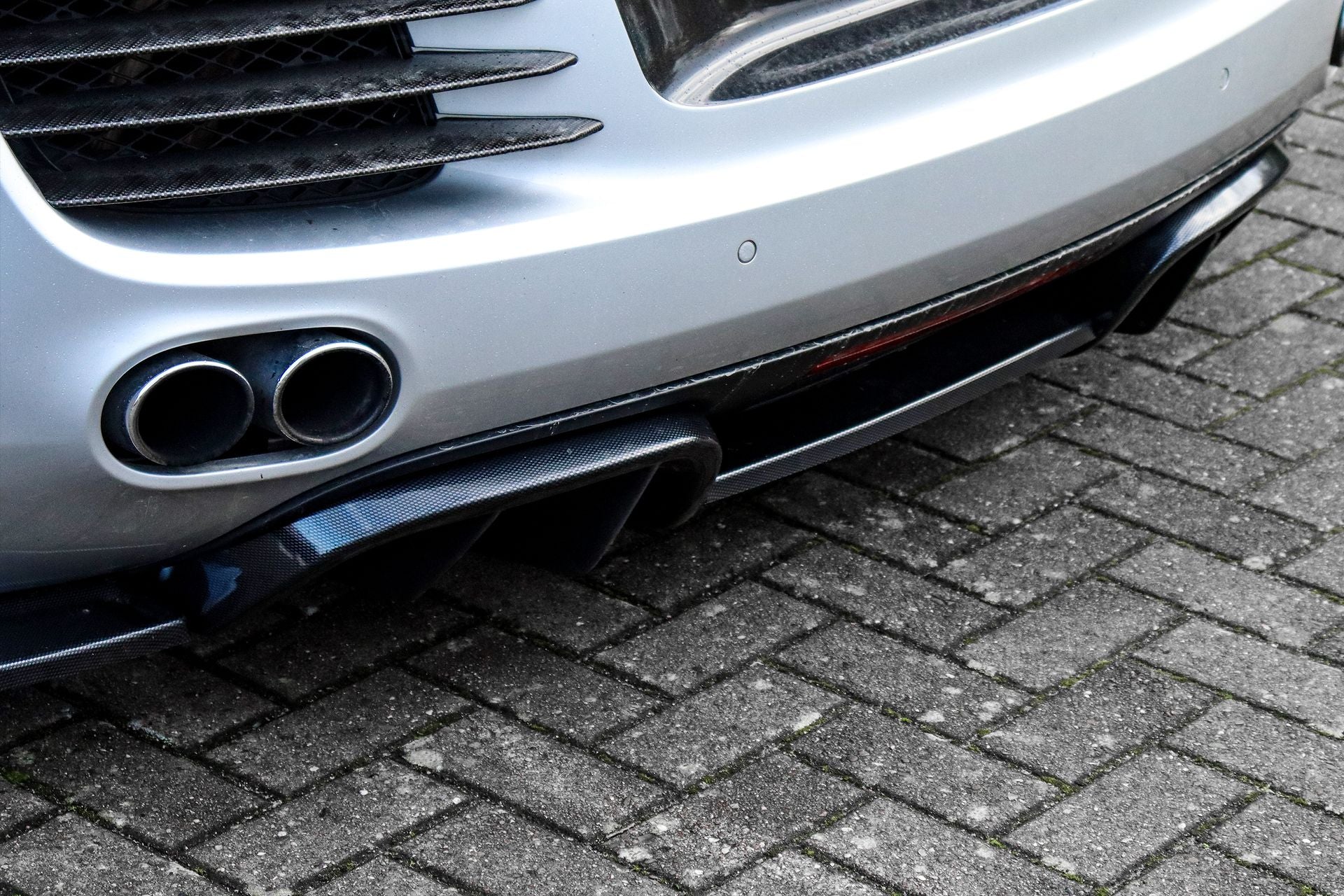 Heckansatz mit Finnen 5.tlg. für Audi R8 42 V8
