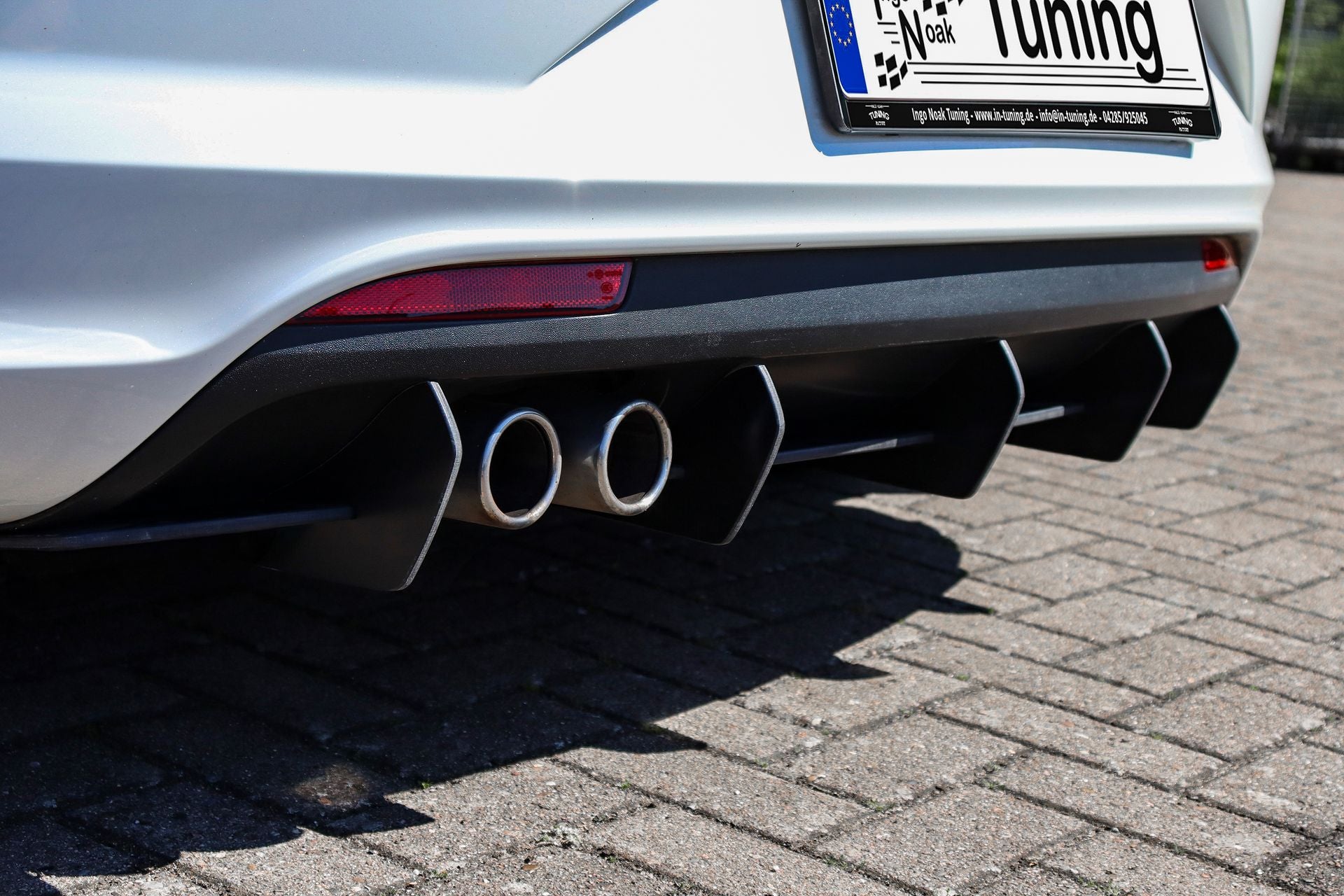 Gefräster Heckansatz mit Finnen für VW Scirocco 3 mit R-Line Facelift