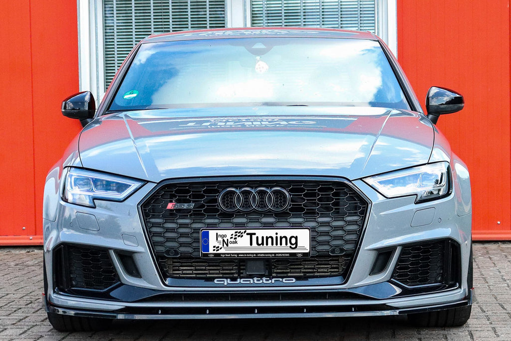 Frontspoilerlippe mit Wings für Audi RS3 8V Facelift Sportback und Limousine, Ingo Noak Tuning, sichtbar an der Fahrzeugfront