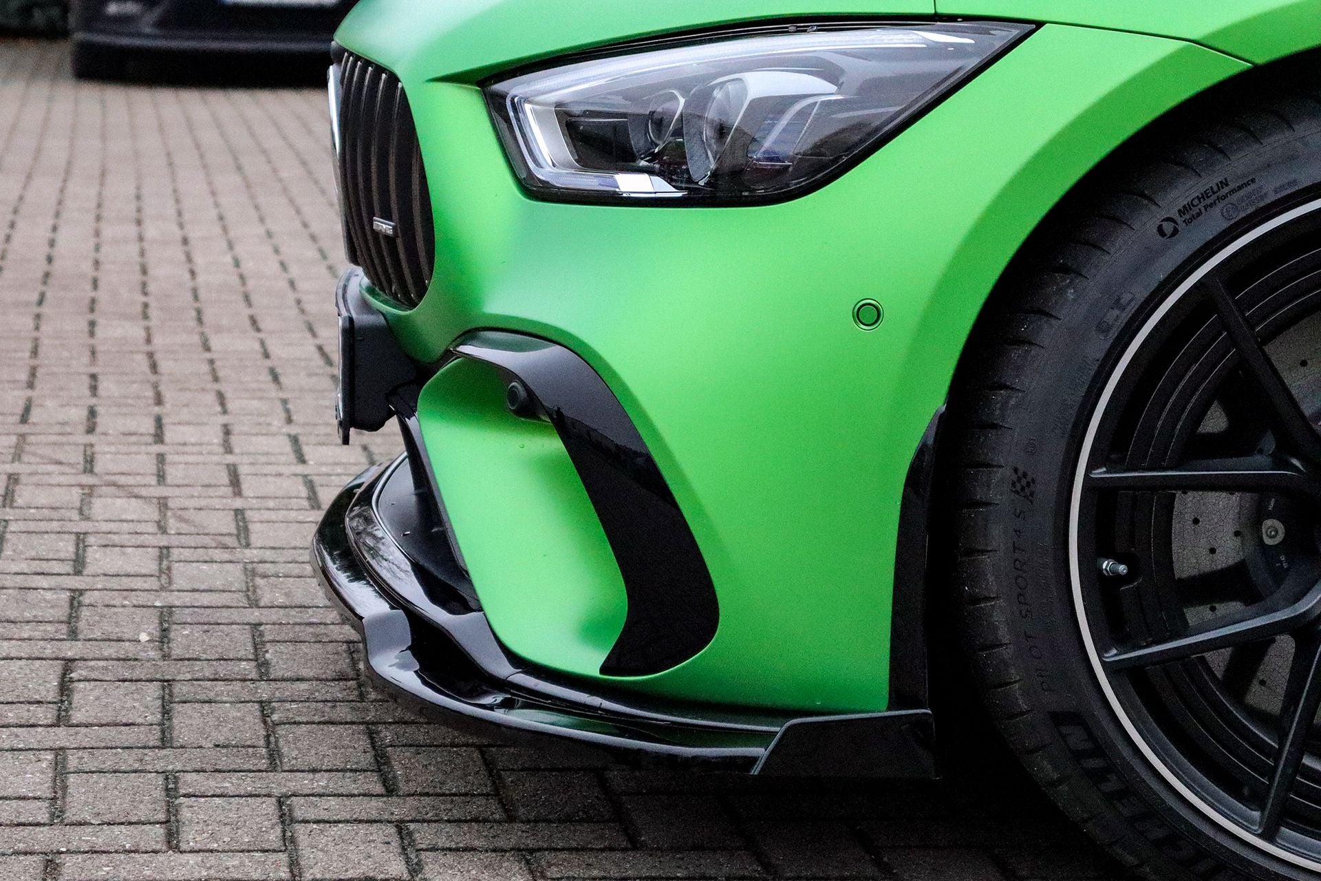 Cup Frontspoilerlippe mit Wing für Mercedes AMG GT 4.Türer X290