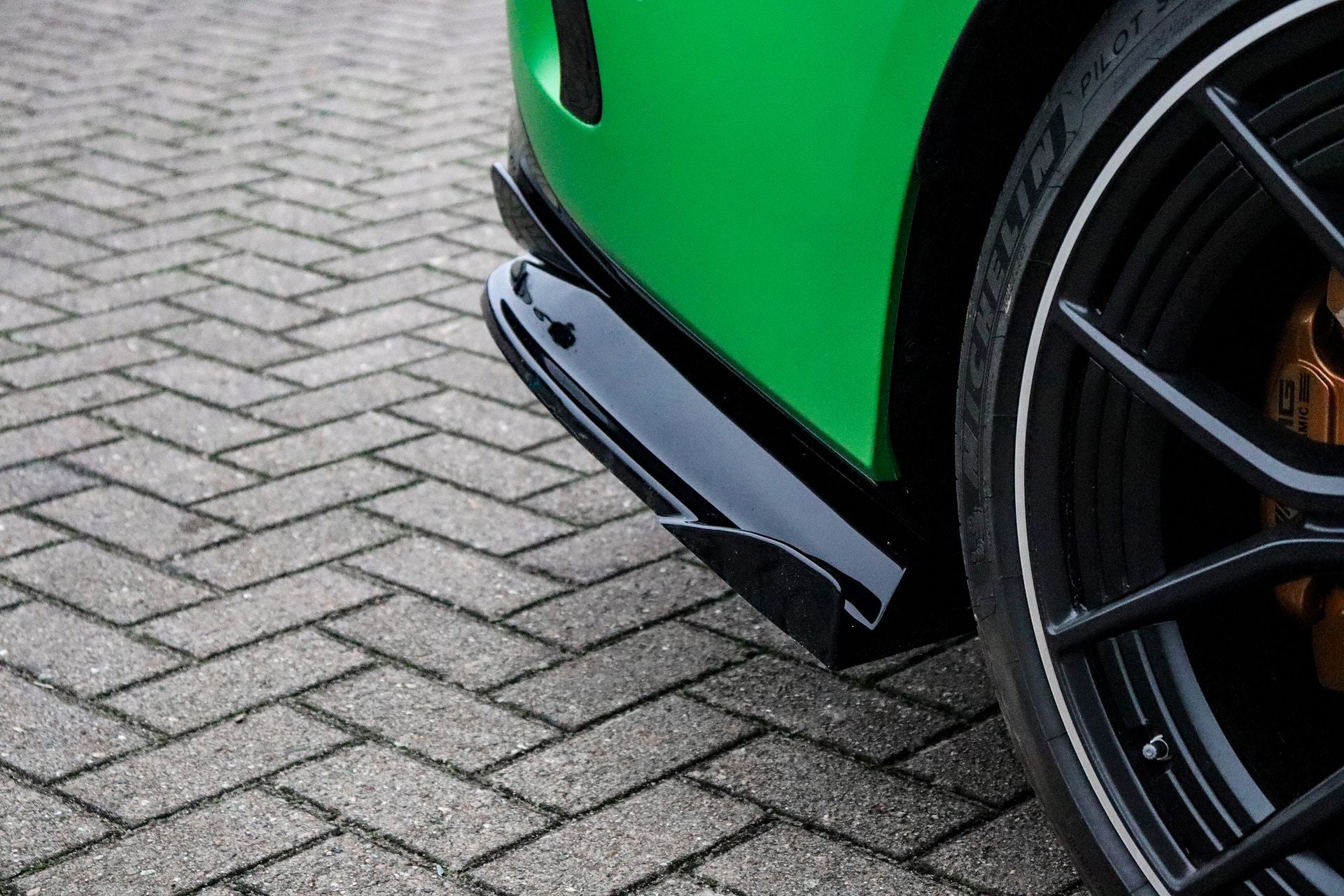 Heckansatz Seitenteile mit Wings für Mercedes AMG GT 63S X290