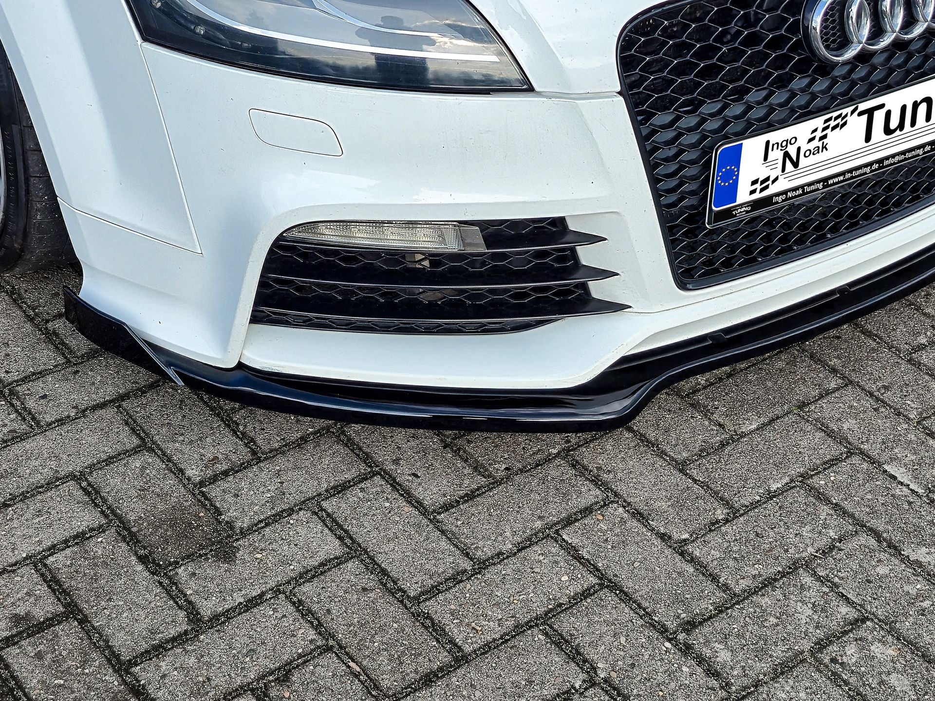 Cup Frontspoilerlippe mit Wings für Audi TT RS 8J