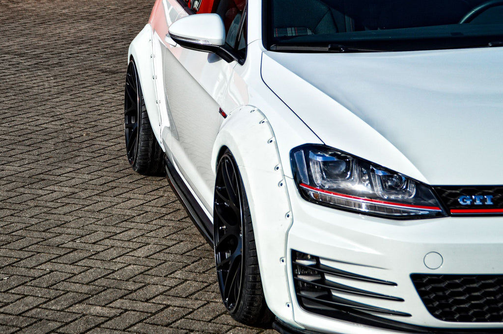 IN Liberty Style Radlaufverbreiterung 4 tlg. VW Golf 7 GTI/GTD