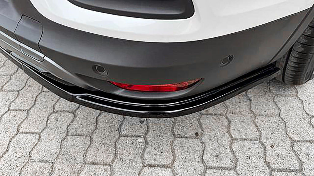 Heckspoiler Spoilerschwert für Renault Arkana RS-Line von Ingo Noak Tuning, aus hochwertigem Material, sichtbar im Bild.