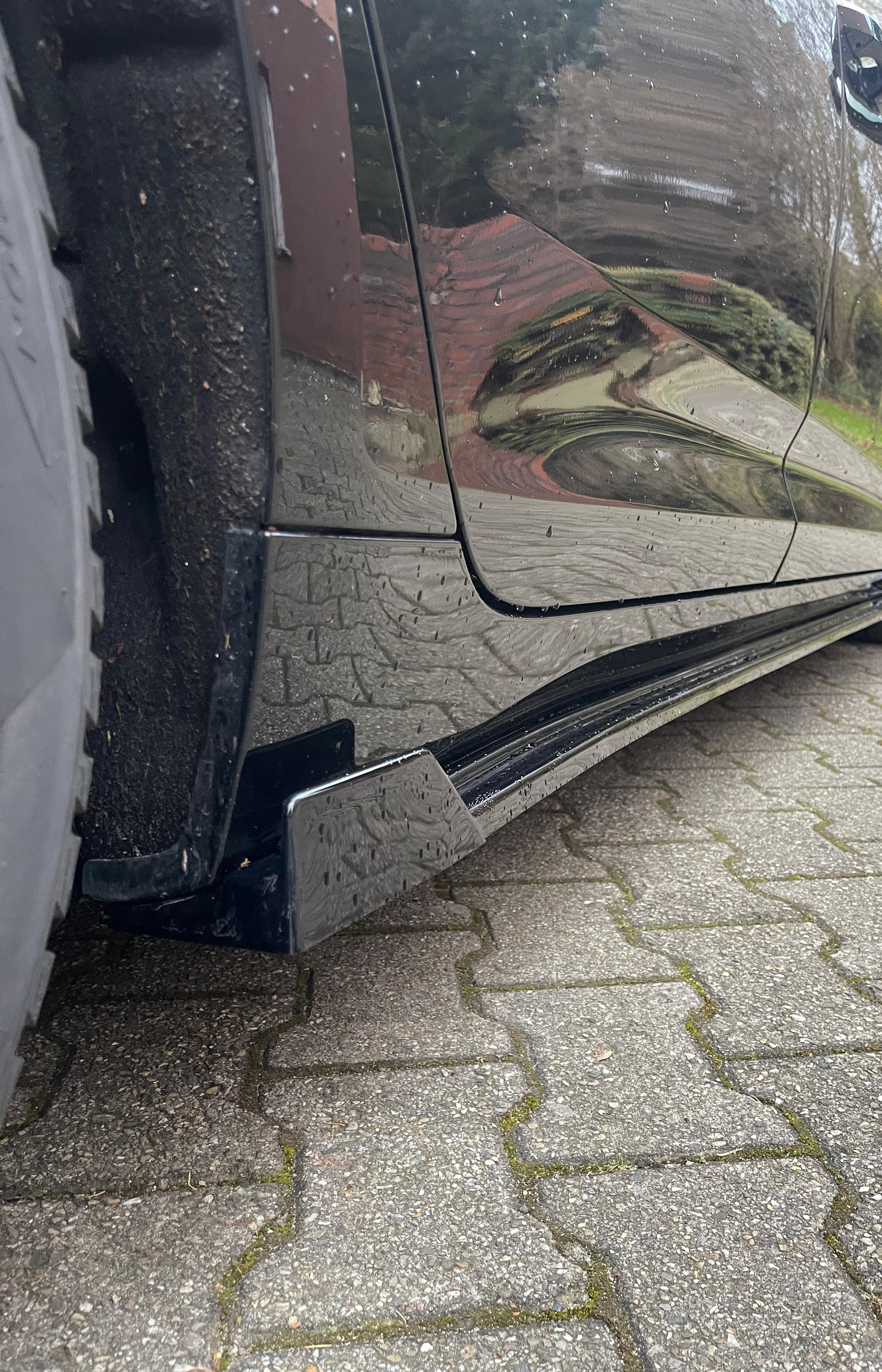 Seitenschwellersatz aus ABS mit seitlichem Wing hinten Audi A6 C8 Typ F2