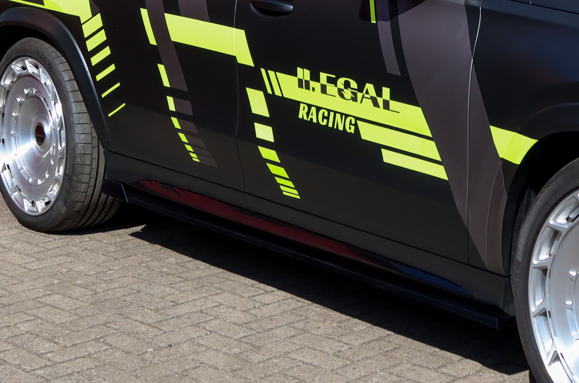 CUP Seitenschwellersatz mit Wing hinten für Mercedes GLS 63 AMG 4 Matic