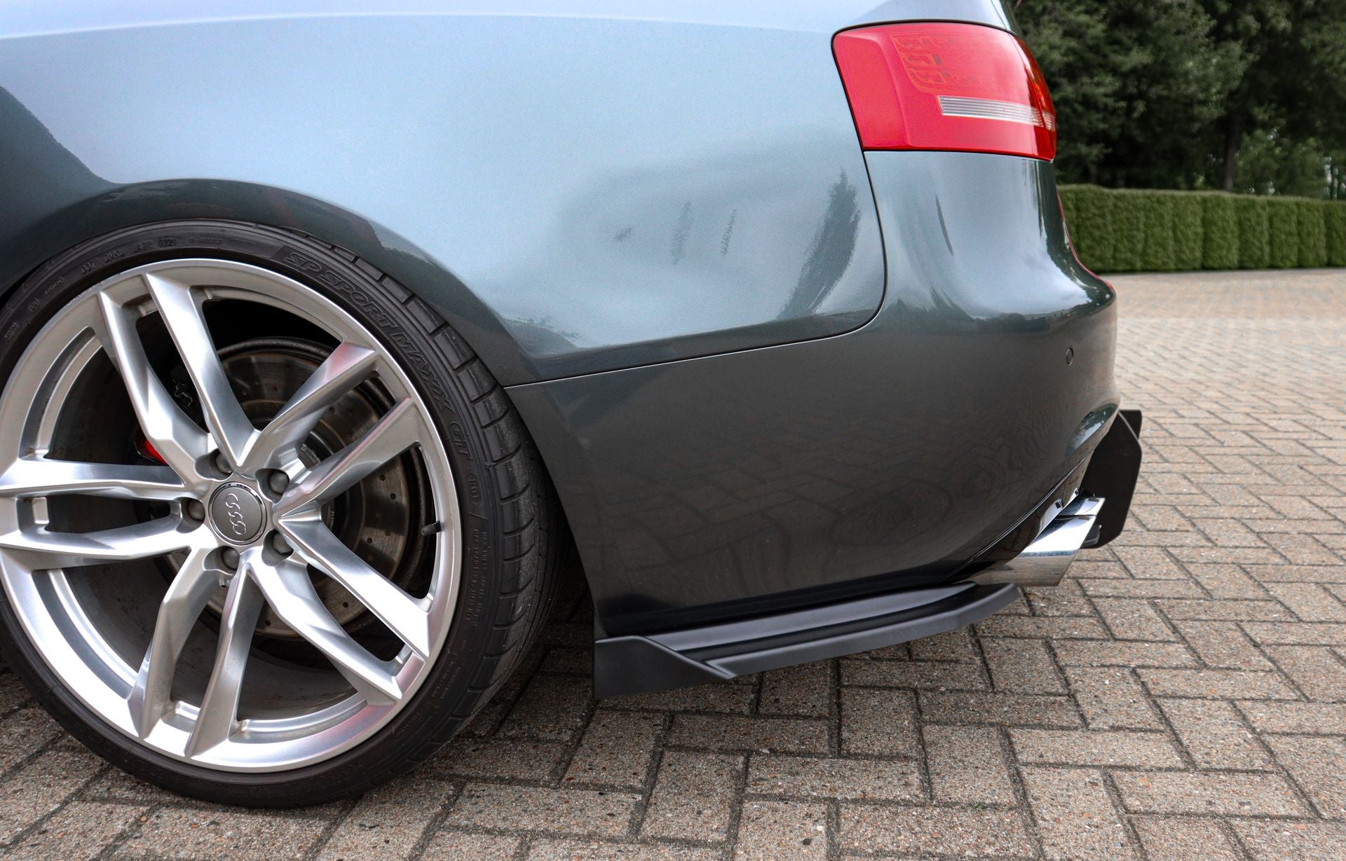 Ingo Noak Tuning Heckansatz Seitenteile aus ABS mit Wings für Audi S5 B8 Cabrio und Coupé, seitliche Fahrzeugverblendung