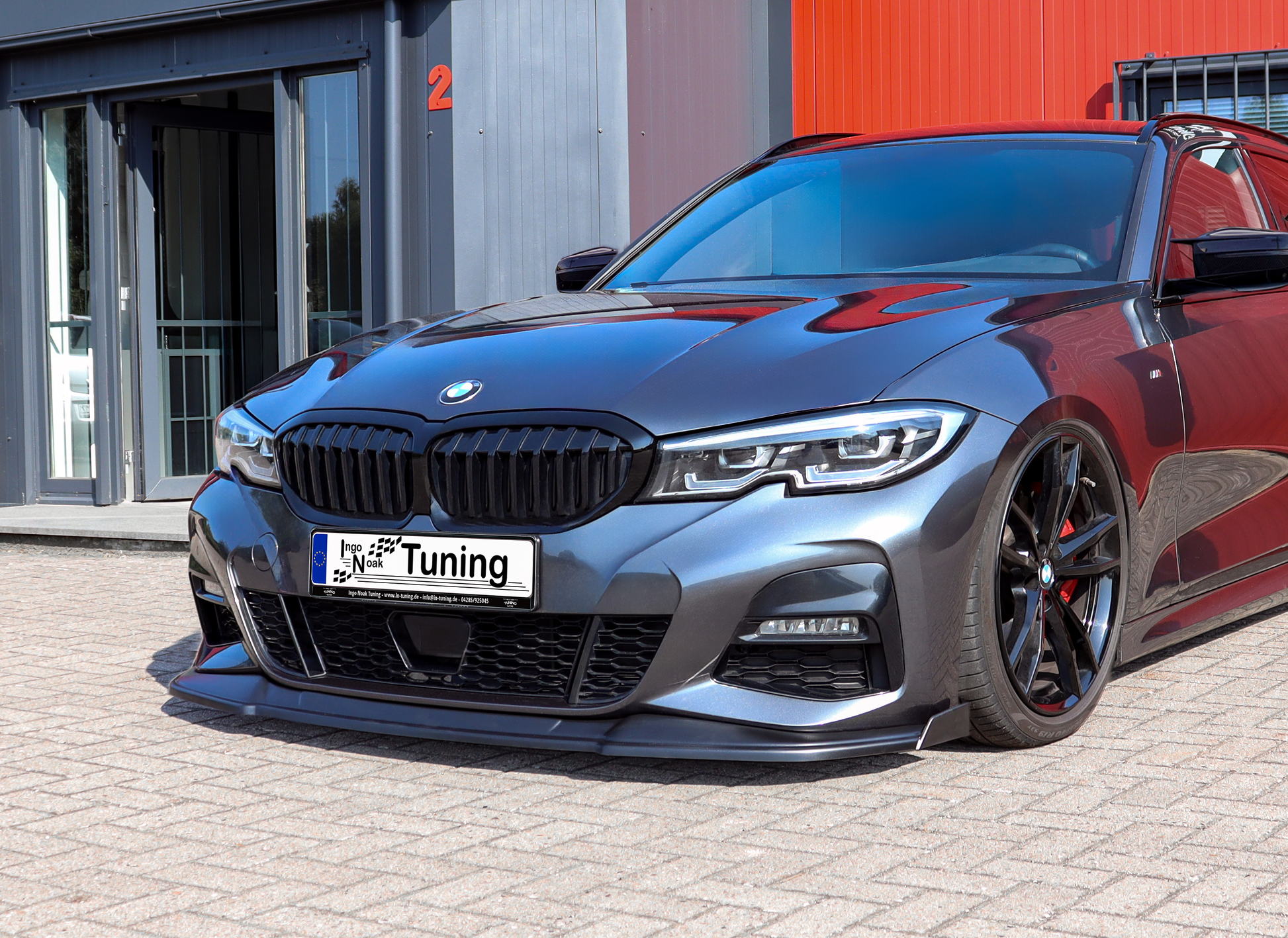 Frontspoiler Cuplippe mit Wings aus ABS für BMW 3er G20 G21 M-Paket, seitliche Ansicht des Tuning-Parts.