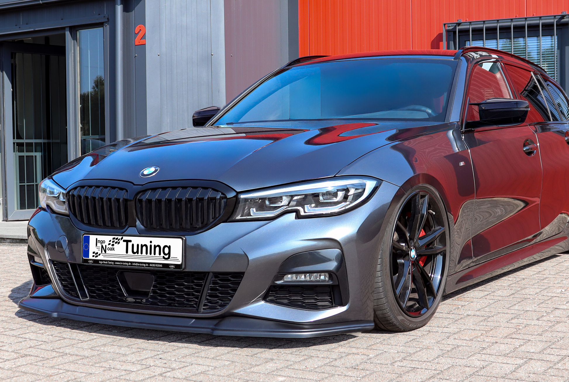 Frontspoiler Cuplippe aus ABS für BMW 3er G20 G21 M-Paket, passend für Ingo Noak Tuning, zeigt die stabile Befestigung.
