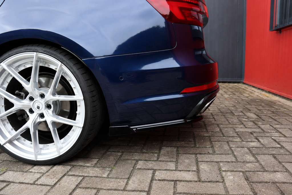 Heckansatz Seitenteile mit Wings für Audi A4 B9 S-Line Facelift Competition