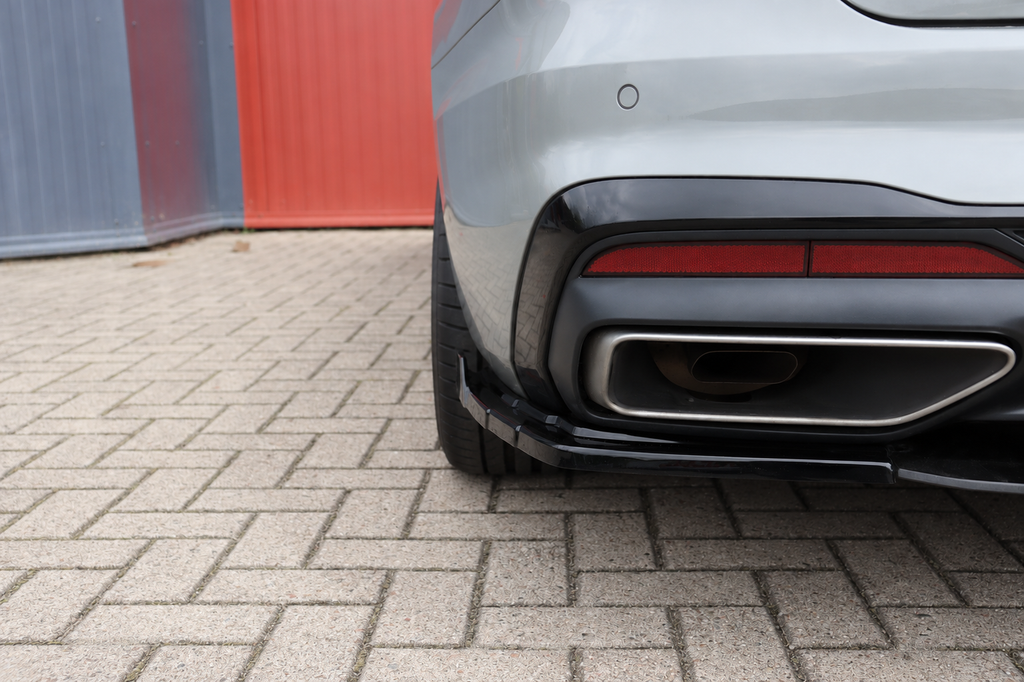 Heckansatz Seitenteile mit Wing für Audi A4 B9 8W S-Line Facelift