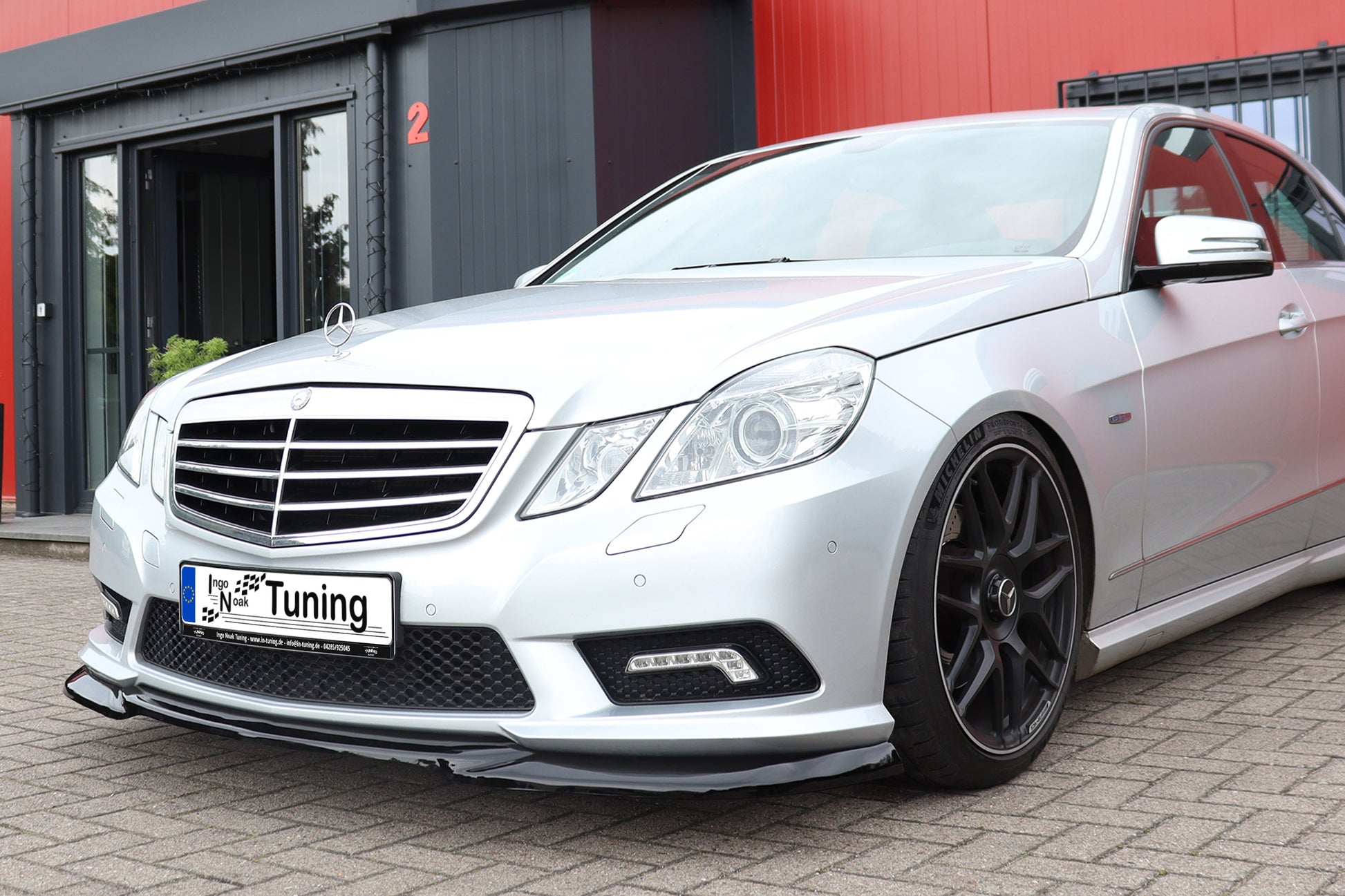 CUP Frontspoilerlippe aus ABS für Mercedes Benz E Klasse W212