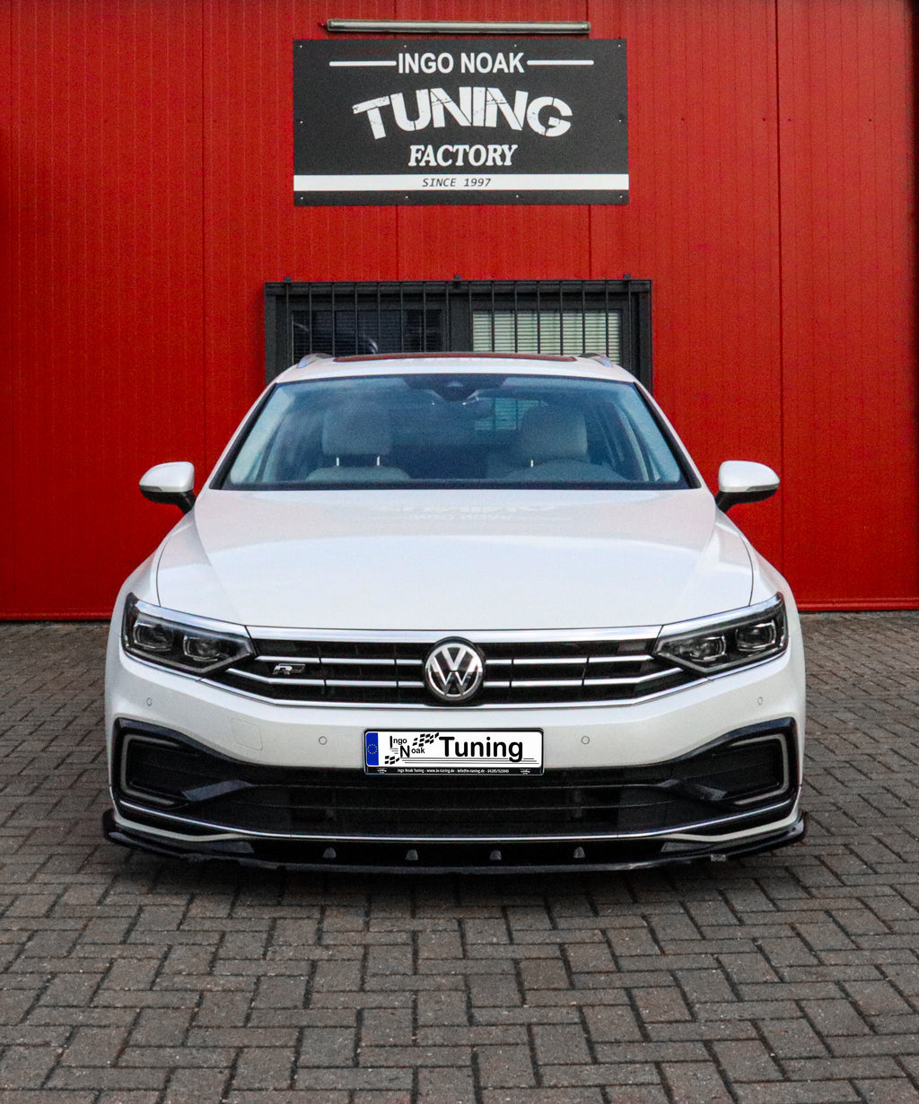 Spoilerschwert Cuplippe für VW Passat 3G B8 R-Line, Ingo Noak Tuning, aus ABS Kunststoff, sichtbar auf dem Fahrzeug montiert
