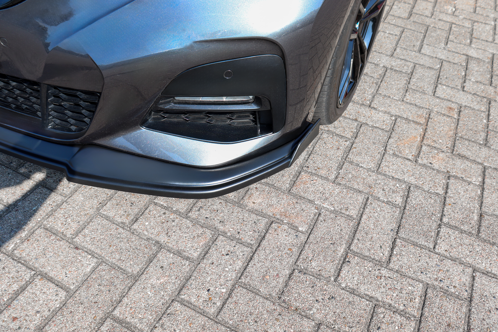 Frontspoiler Cuplippe mit Wings aus ABS für BMW 3er G20 G21 M-Paket, in schwarz, montiert mit aerodynamischem Design