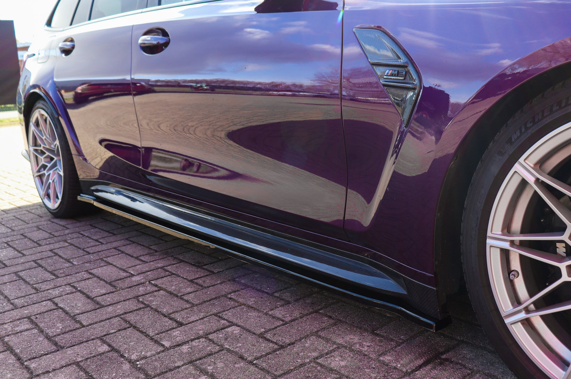 Seitenschweller für BMW M3 G80/G81, Ingo Noak Tuning, aus ABS-Kunststoff, sichtbar auf dem Auto montiert