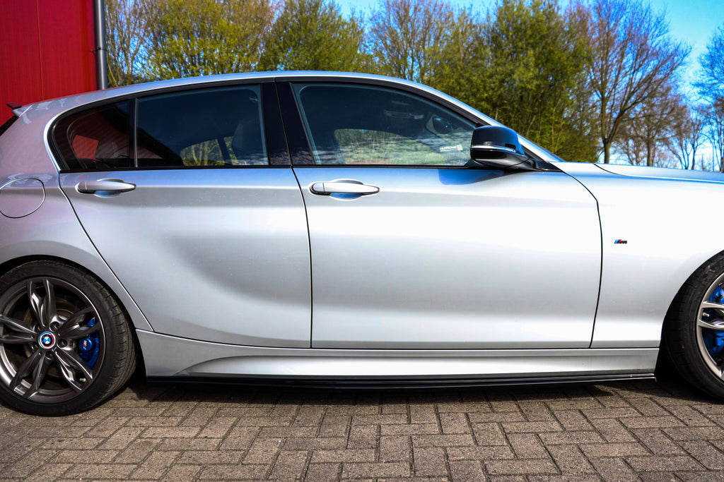 Seitenschweller im CUP Look für BMW 1er F20/21 M-135i, Ingo Noak Tuning, montiert am Fahrzeug, sportliches Design