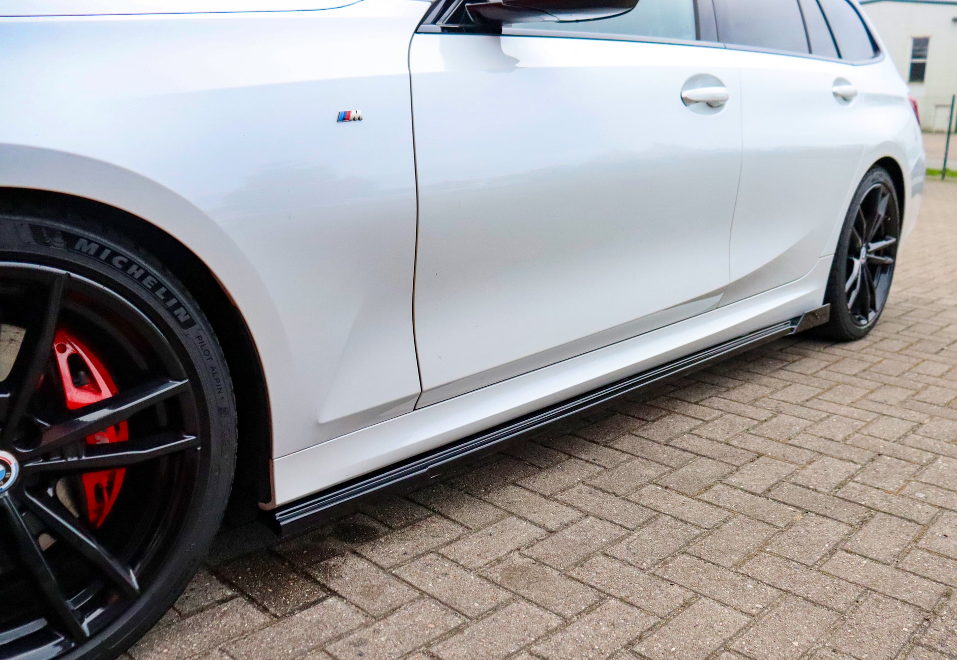 Seitenschweller und Wing aus ABS für BMW 3er G20/21, Ingo Noak Tuning, ohne M-Paket, schwarz glänzend, seitliche Karosserie-Teile