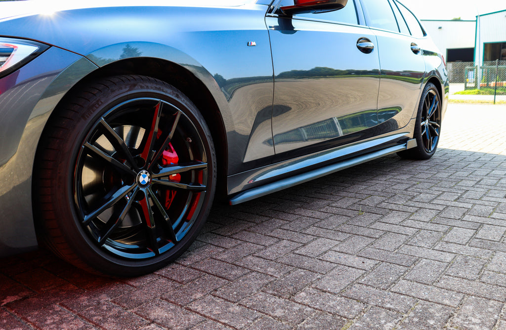 Seitenschweller mit Wing aus ABS für BMW 3er G20 G21 M-340i, schwarzes Tuning-Teil, zeigt die aerodynamische Karosserie-Optik