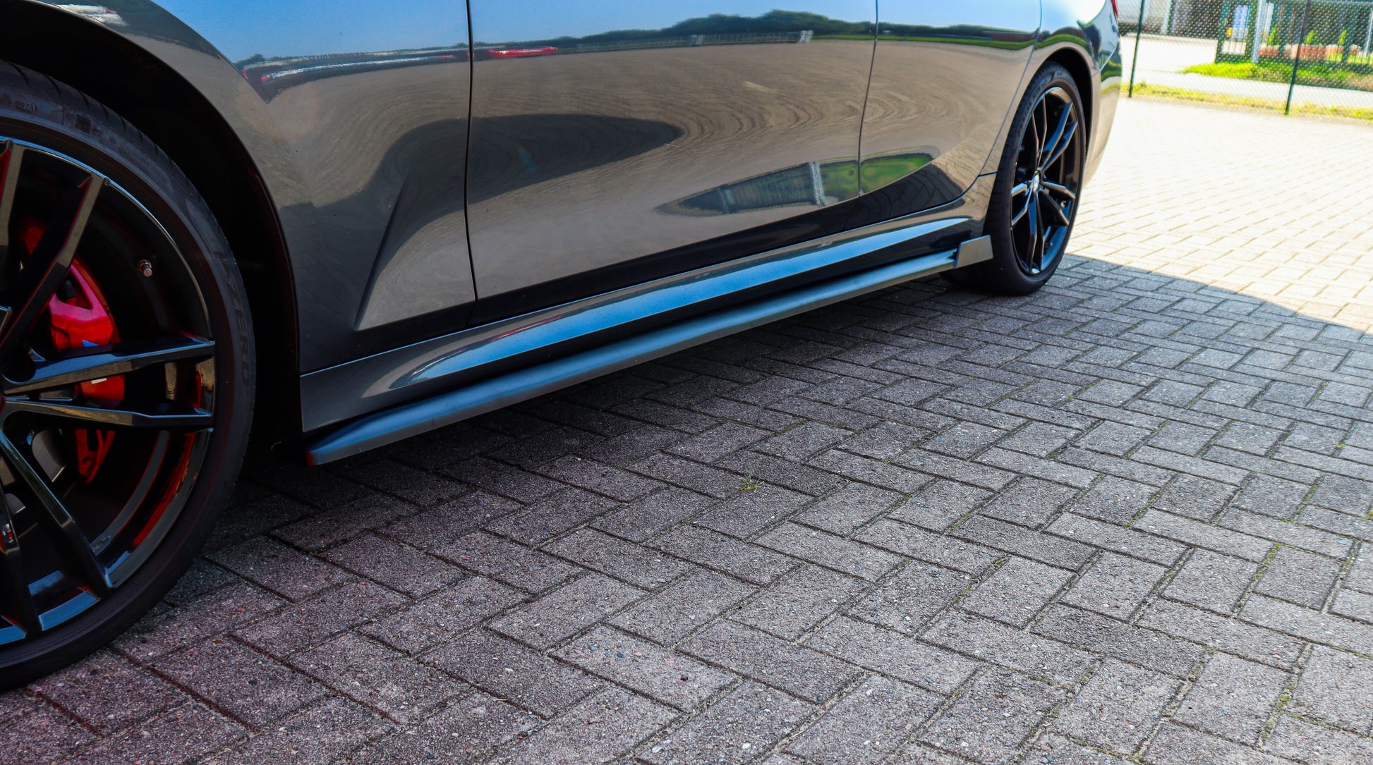 Seitenschweller mit Wing aus ABS für BMW 3er G20 G21 M-340i, schwarzer Kunststoff, sportliches Tuning-Design