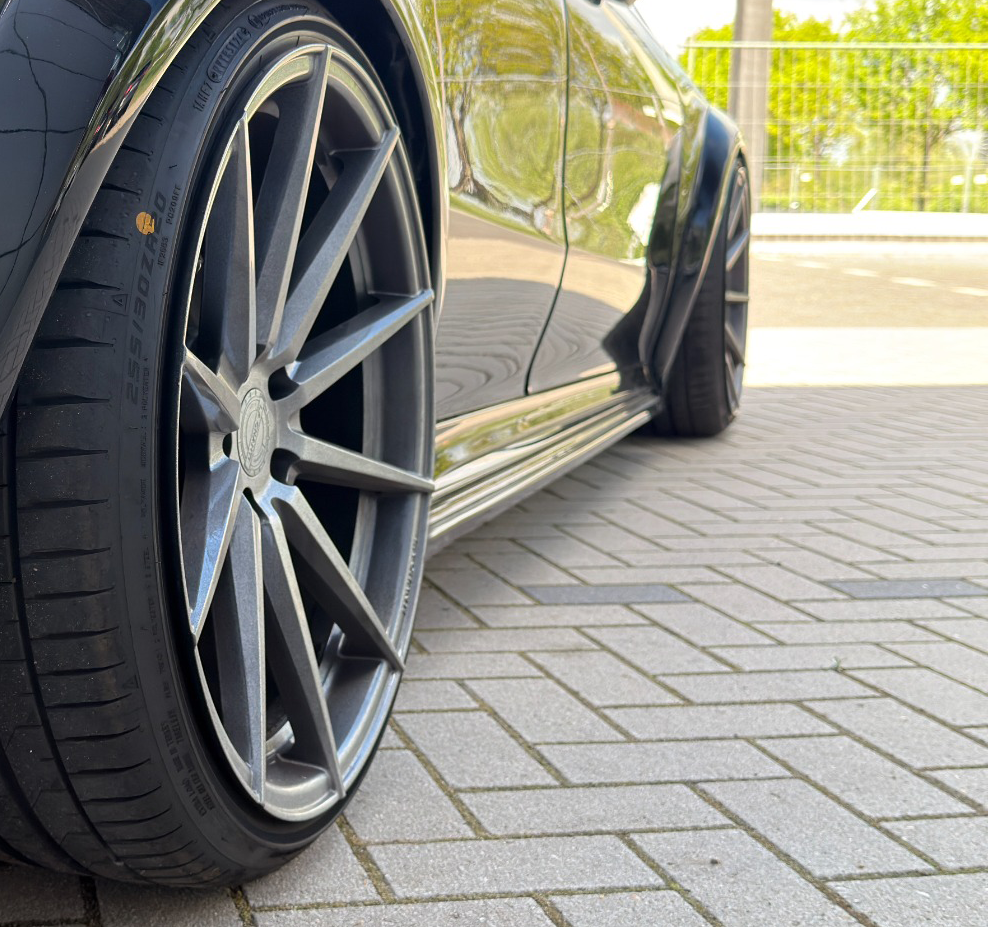 CUP Seitenschweller mit Wing vorne aus ABS für Mercedes CLA 35/45 AMG
