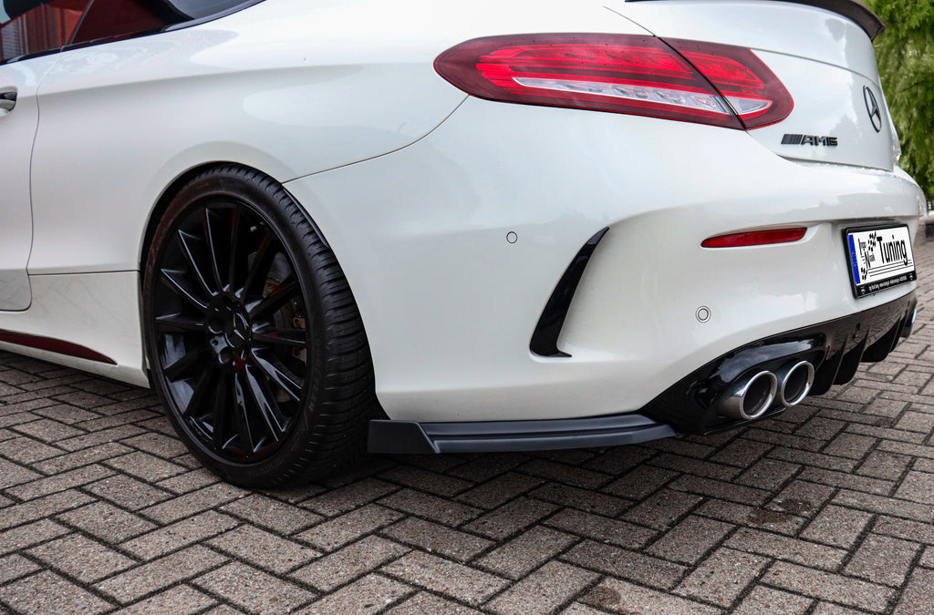 Seitenteile mit Wings aus ABS für Mercedes Benz C43 AMG Facelift, Ingo Noak Tuning, sichtbare Heckansatz und seitliche Design-Elemente